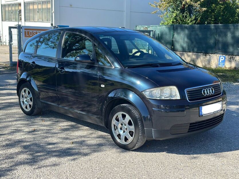 Audi A2 263.400 km 1.450 € München 81827