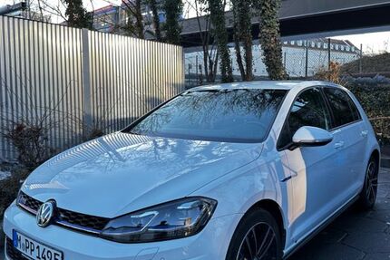 VW Golf 67.000 km 19.400 &euro; München 80796
