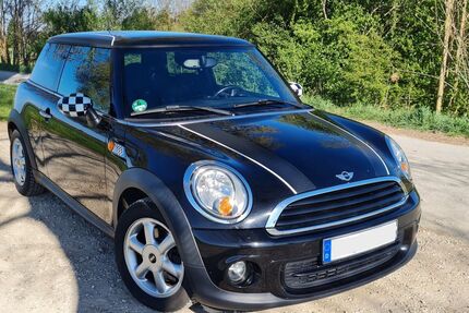 Mini ONE 166.100 km 6.700 &euro; Kranzberg 85402