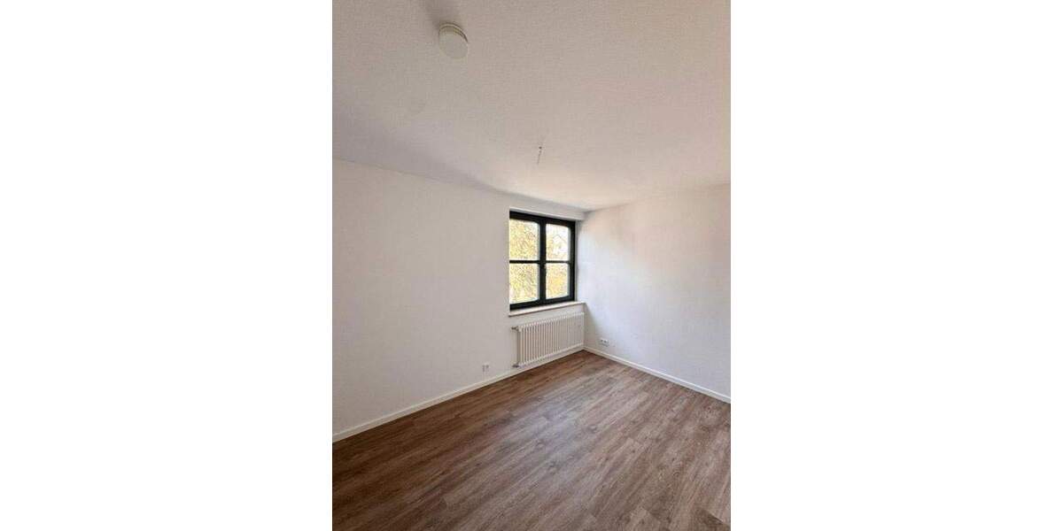 Doppelhaushälfte Krailling - 7 Zimmer, 140 m&sup2;, 2.730&euro; | Angebot:25568316