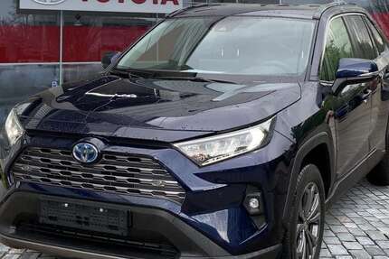Toyota RAV 4 9.747 km 38.990 &euro; München 80807