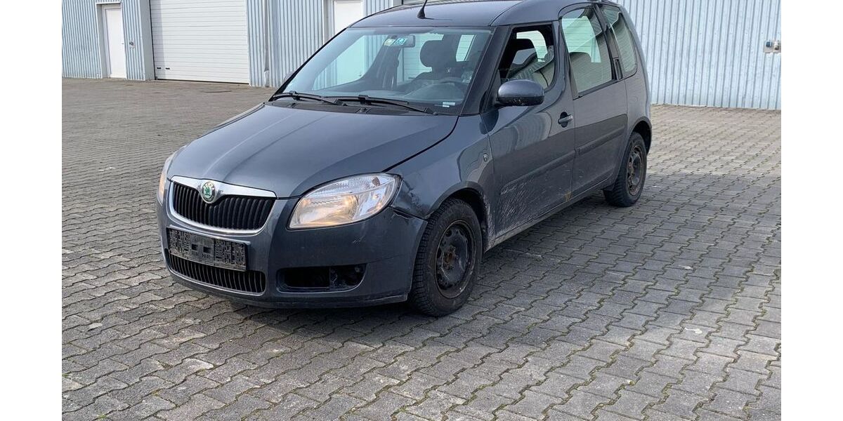 Skoda Roomster 277.373 km 590 &euro; München 81243