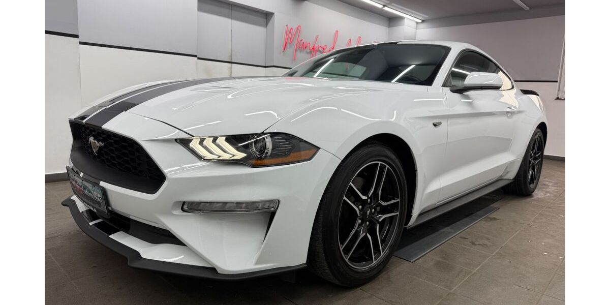 Ford Mustang 40.143 km 31.880 &euro; München 81243