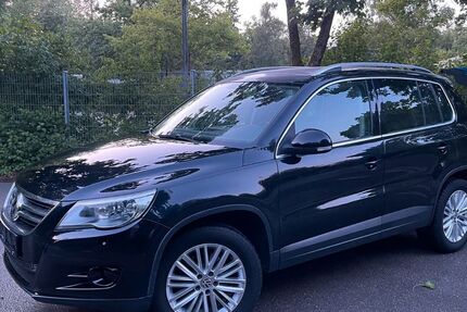 VW Tiguan 130.000 km 8.700 &euro; München 81925
