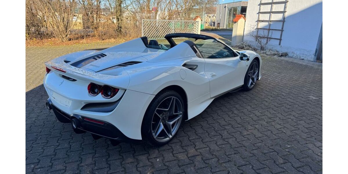 Ferrari F8 1.068 km 389.900 &euro; Vaterstetten - Neufarn 85646