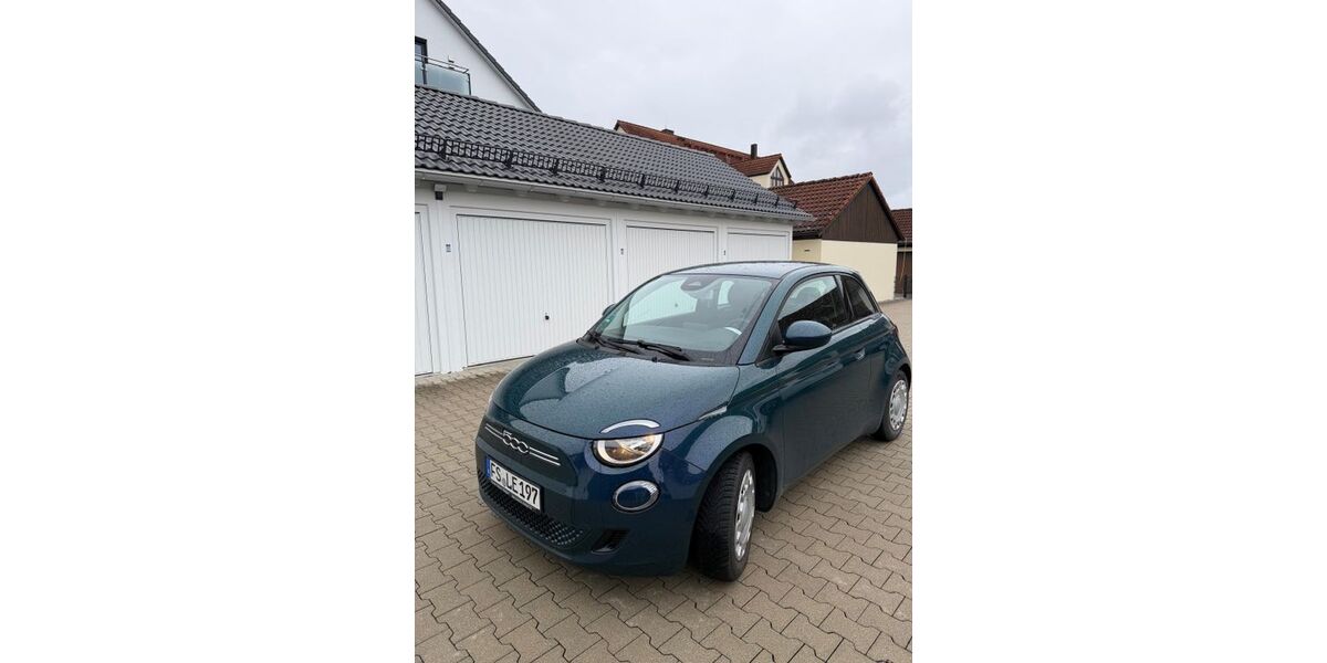 Fiat 500e 27.000 km 13.250 &euro; Hallbergmoos 85399