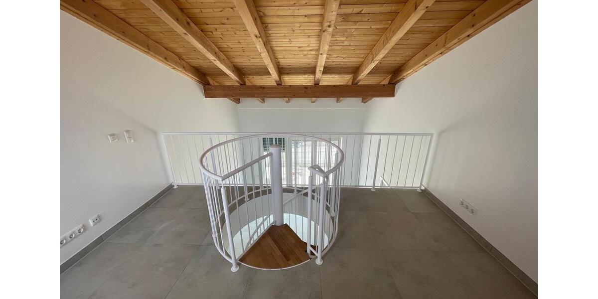 Dachgeschoßwohnung Germering - 2.5 Zimmer, 87 m&sup2;, 1.780&euro; | Angebot:26413582