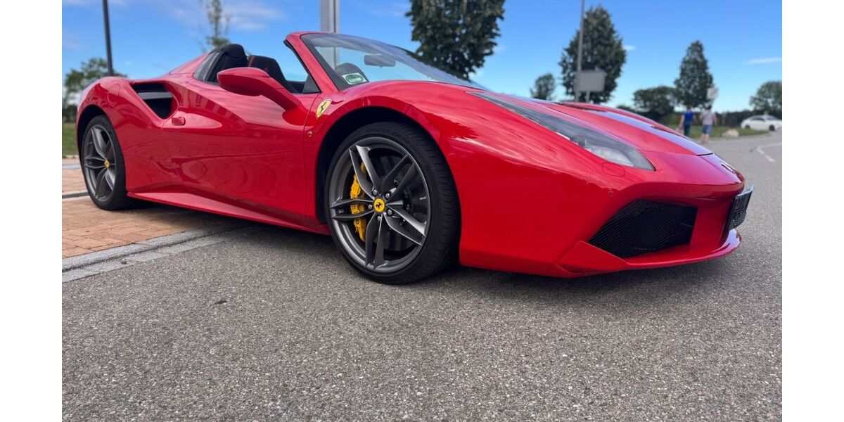 Ferrari 488 Spider 25.000 km 259.488 &euro; München 81825