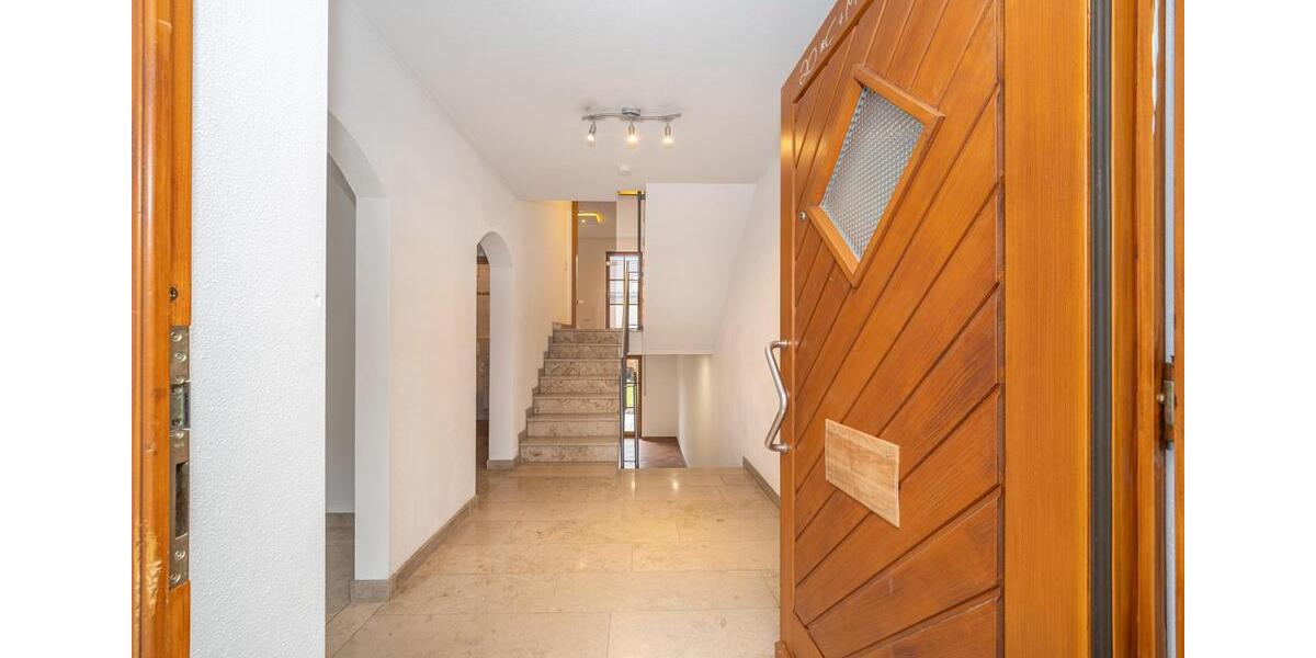 Reihenhaus Egling - 7 Zimmer, 162 m&sup2;, 2.050&euro; | Angebot:25305869