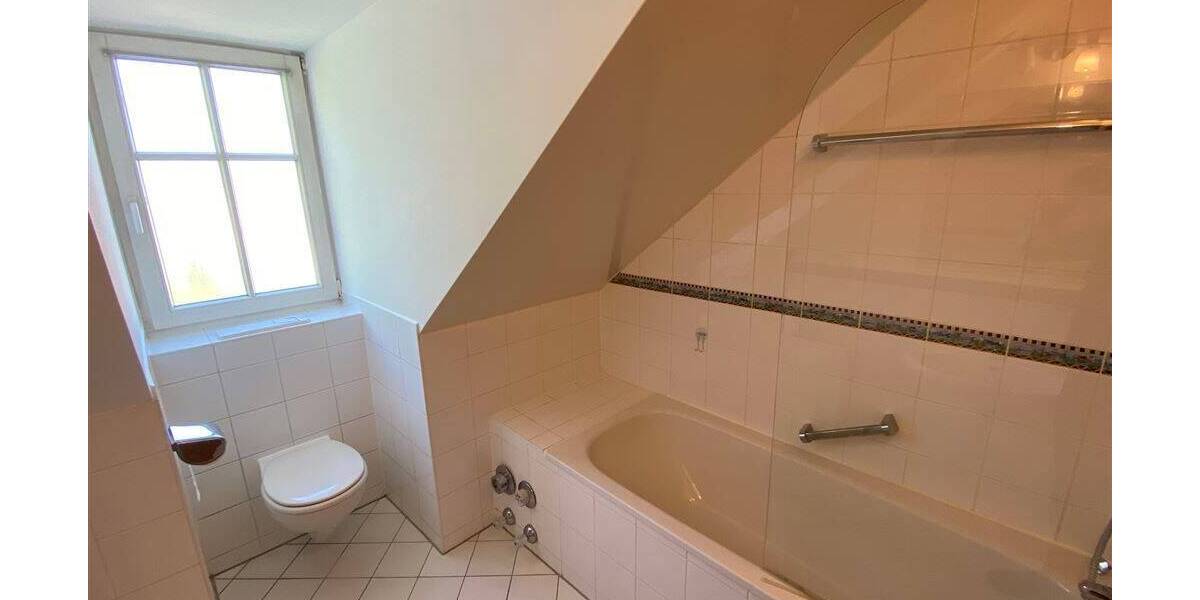 Etagenwohnung Fürstenfeldbruck Fürstenfeld - 3 Zimmer, 75 m&sup2;, 1.290&euro; | Angebot:26291700