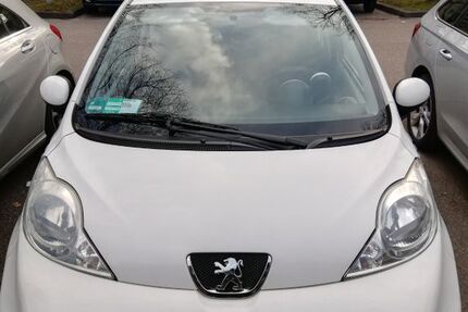 Peugeot 107 194.707 km 1.600 &euro; München 81547