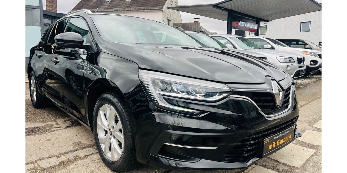Renault Megane 121.000 km 11.990 &euro; München 81825