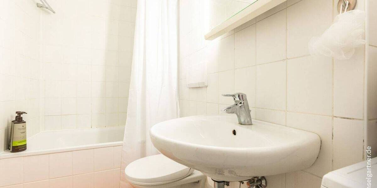 Etagenwohnung München Bogenhausen - 3 Zimmer, 65 m&sup2;, 550.000&euro; | Angebot:26105532