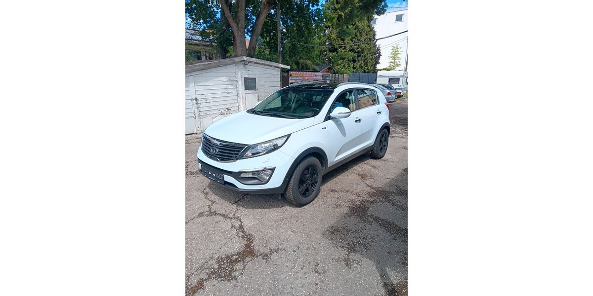 Kia Sportage 184.000 km 8.400 &euro; München 81243