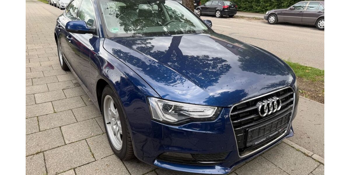 Audi A5 168.000 km 9.990 &euro; München 81825