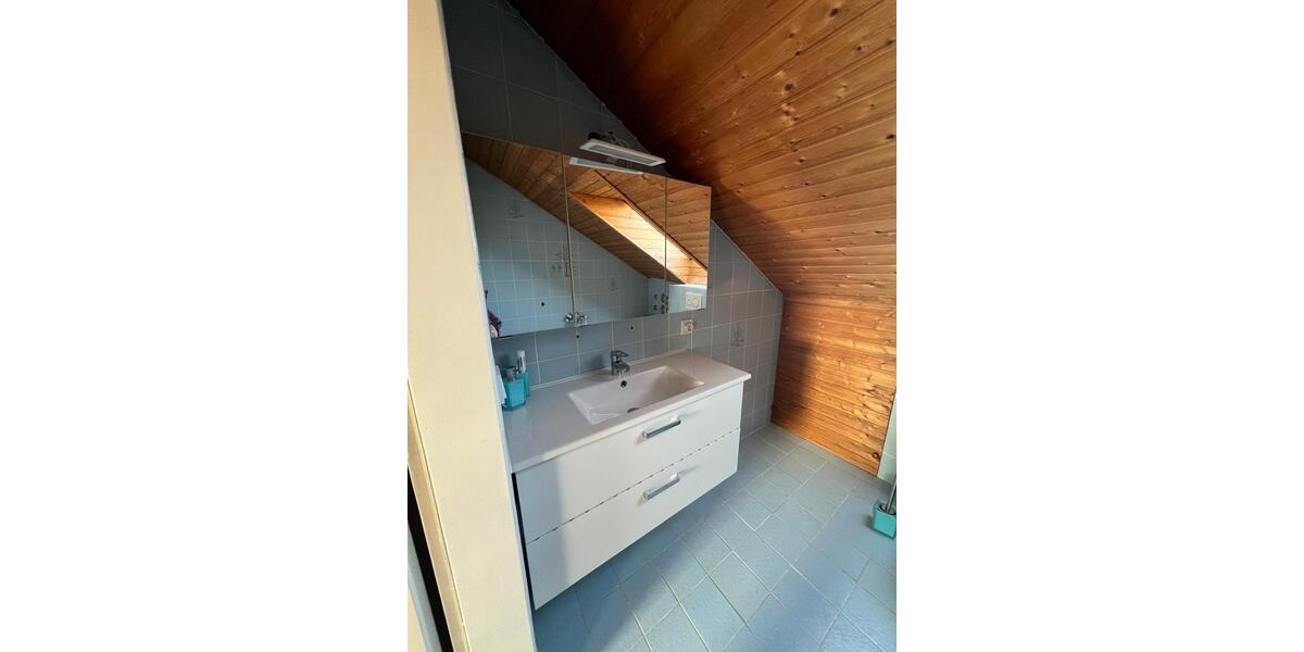 Doppelhaushälfte Weichs - 6 Zimmer, 160 m&sup2;, 2.800&euro; | Angebot:25841108