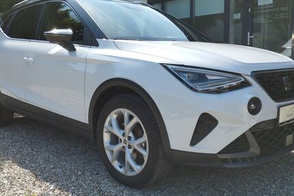 Seat Arona 27.300 km 16.950 &euro; Dachau 85221