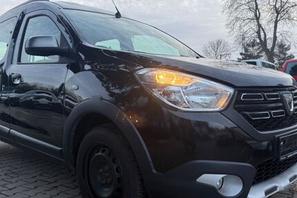 Dacia Dokker 200.000 km 7.999 &euro; München 81243