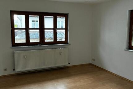 Wohnung Zorneding - 4 Zimmer, 95 m&sup2;, 1.235&euro; | Angebot:26481242