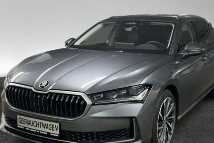 Skoda Superb 12.300 km 41.960 &euro; München 80687