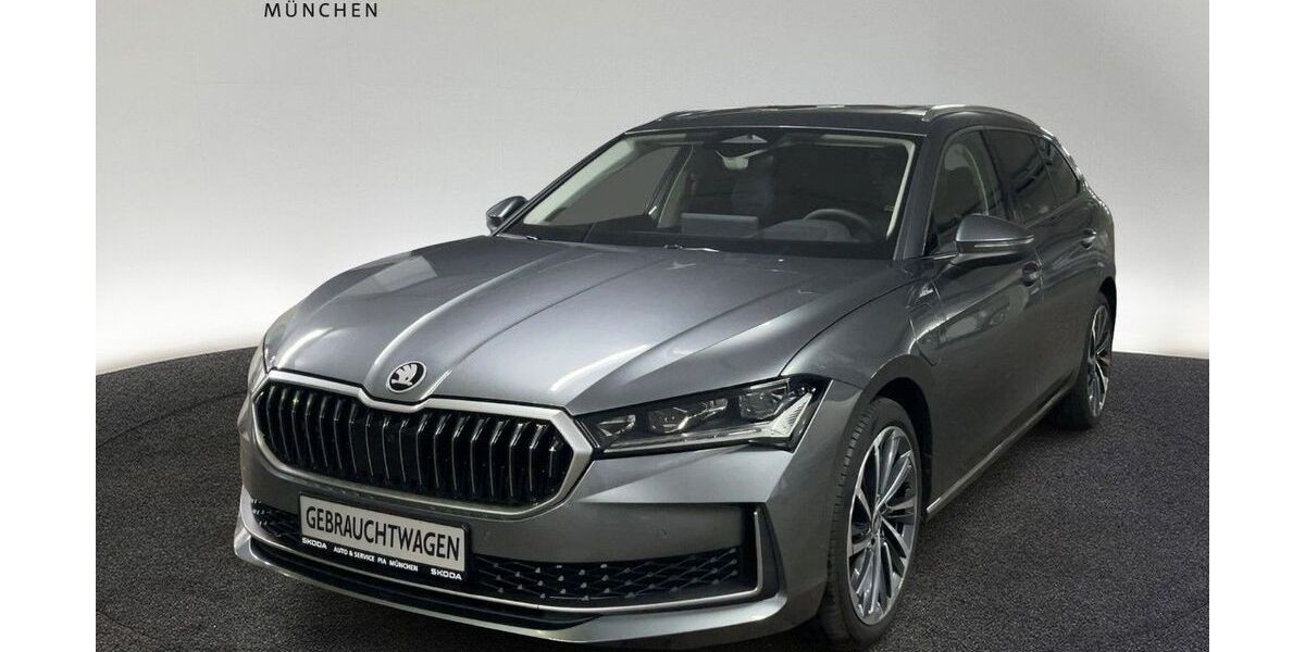 Skoda Superb 12.300 km 45.960 &euro; München 80687