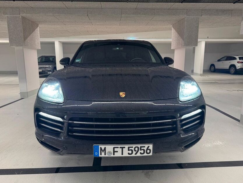 Porsche Cayenne 185.000 km 51.199 € München 80802
