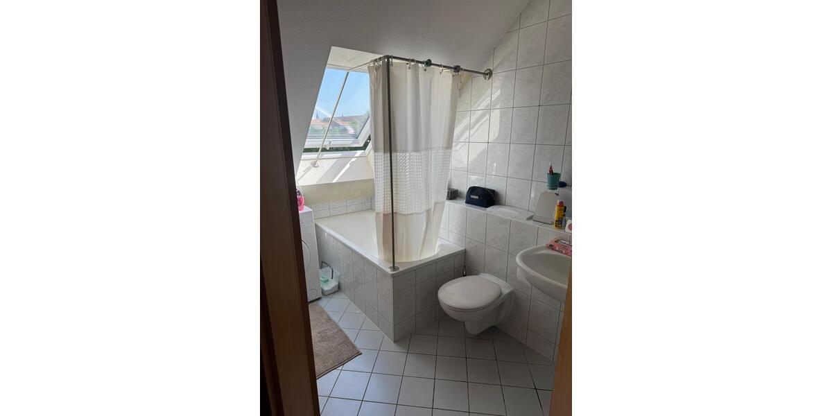 Dachgeschoßwohnung Hallbergmoos - 2 Zimmer, 33 m&sup2;, 195.000&euro; | Angebot:27079696