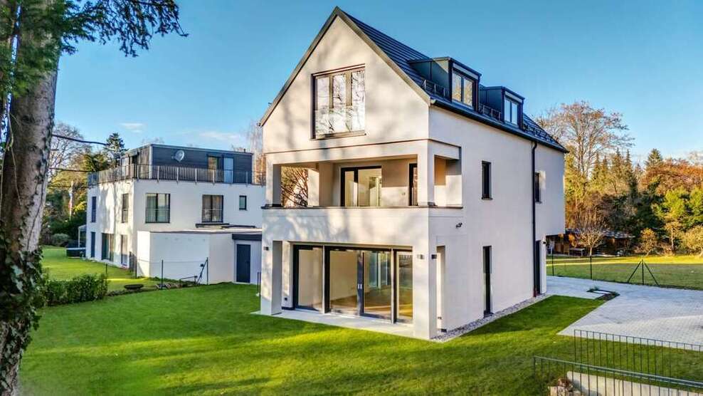 Haus zum Mieten in Gräfelfing 5.500 € 216.5 m²