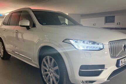 Volvo XC90 182.000 km 22.000 &euro; Taufkirchen 82024