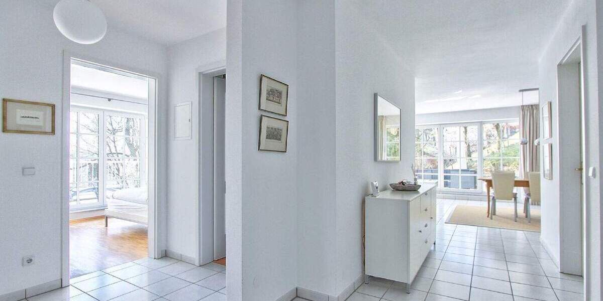 Etagenwohnung Starnberg - 3 Zimmer, 117 m&sup2;, 2.300&euro; | Angebot:25741429