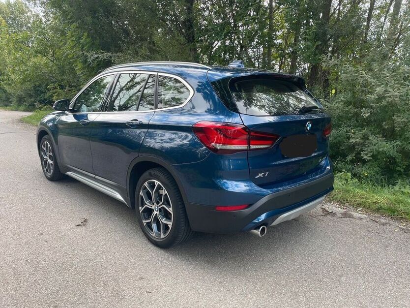 X1