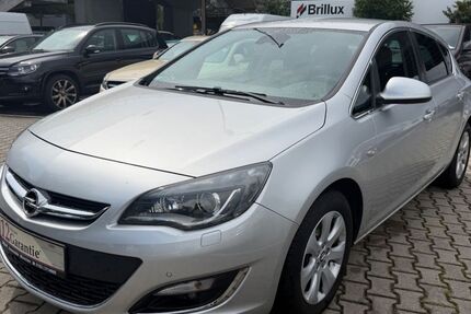 Opel Astra 187.654 km 5.600 &euro; München 81825