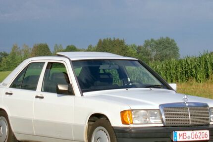 Mercedes-Benz 190 245.000 km 4.980 &euro; Holzkirchen 83607