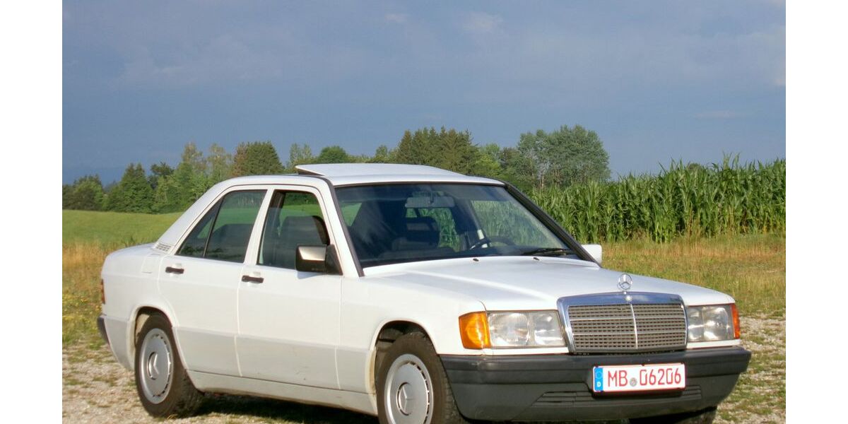Mercedes-Benz 190 245.000 km 4.980 &euro; Holzkirchen 83607