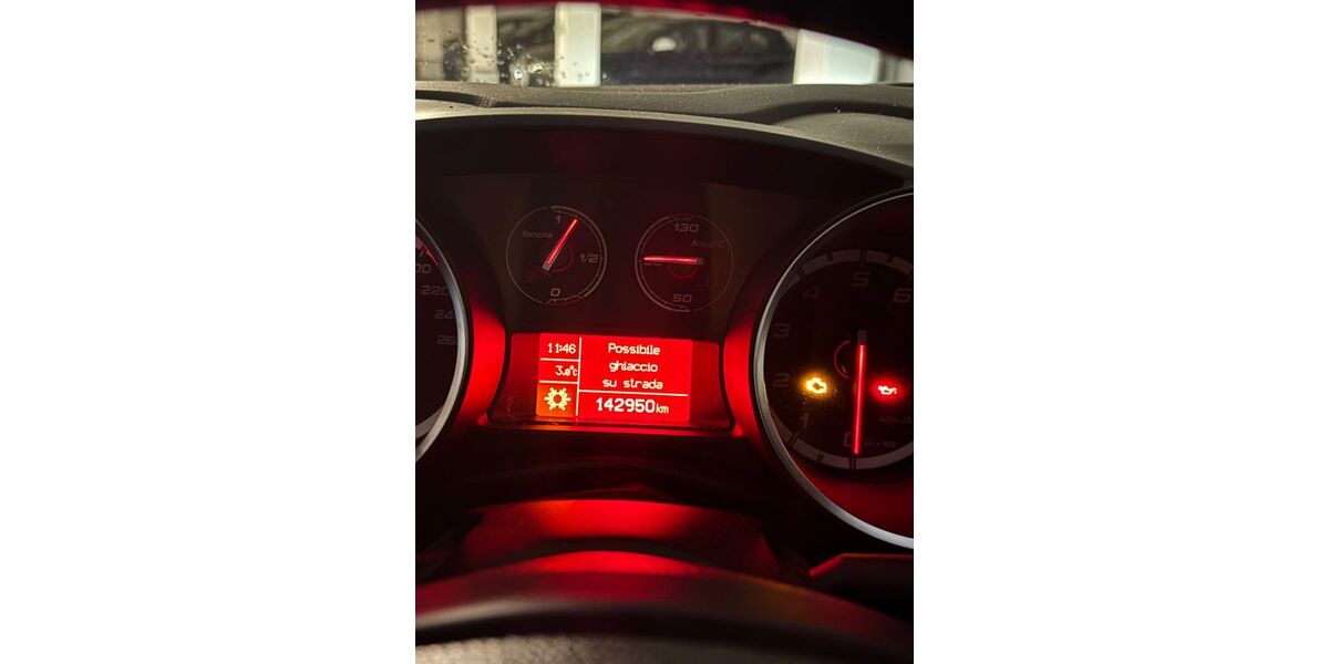 Alfa Romeo Giulietta 143.000 km 4.490 € München 81737