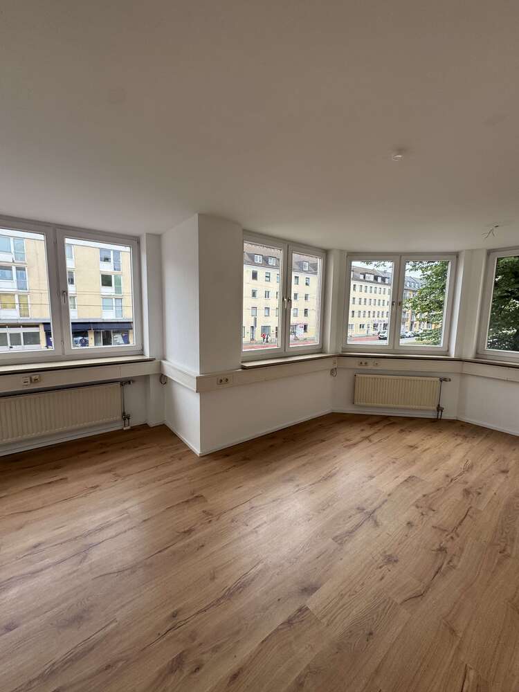 Büro in München 1.750 € 153.65 m²