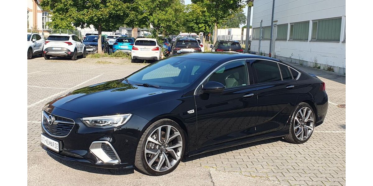 Opel Insignia 75.000 km 21.900 &euro; München 81825