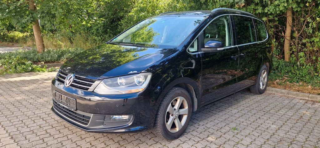 VW Sharan 217.311 km 7.999 € Fürstenfeldbruck 82256