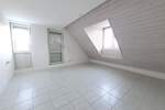 Dachgeschosswohnung mit zwei Balkonen in Stanberg zu vermieten. 3 zimmer