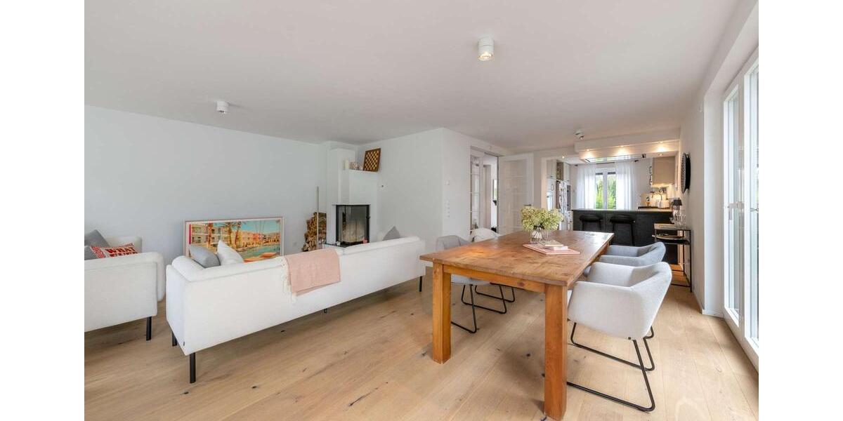 Doppelhaushälfte München Bogenhausen - 7 Zimmer, 241 m&sup2;, 5.890&euro; | Angebot:23807221