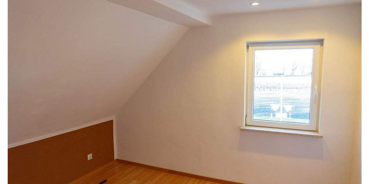 Mehrfamilienhaus, Wohnhaus Gröbenzell - 8 Zimmer, 192 m&sup2;, 1.199.000&euro; | Angebot:25692795