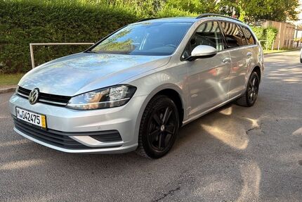 VW Golf 212.000 km 8.700 &euro; München 81549