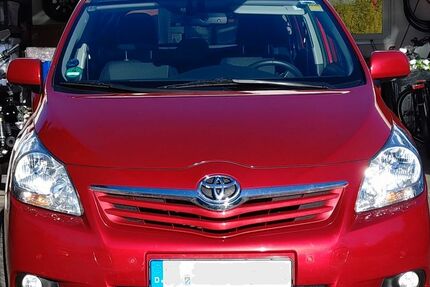 Toyota Verso 101.000 km 9.200 € München 81375