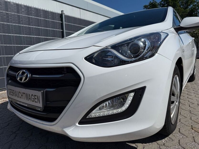 i30