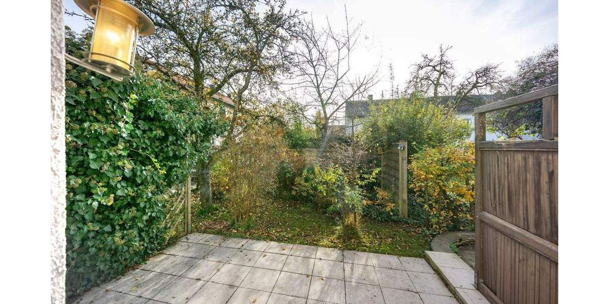 Reihenendhaus Fürstenfeldbruck - 8 Zimmer, 200 m&sup2;, 940.000&euro; | Angebot:25691105