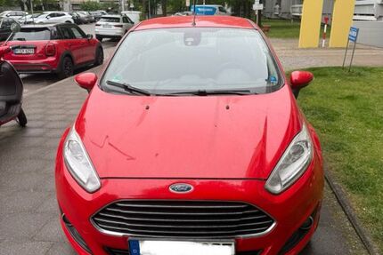 Ford Fiesta 124.836 km 5.300 &euro; München 81737