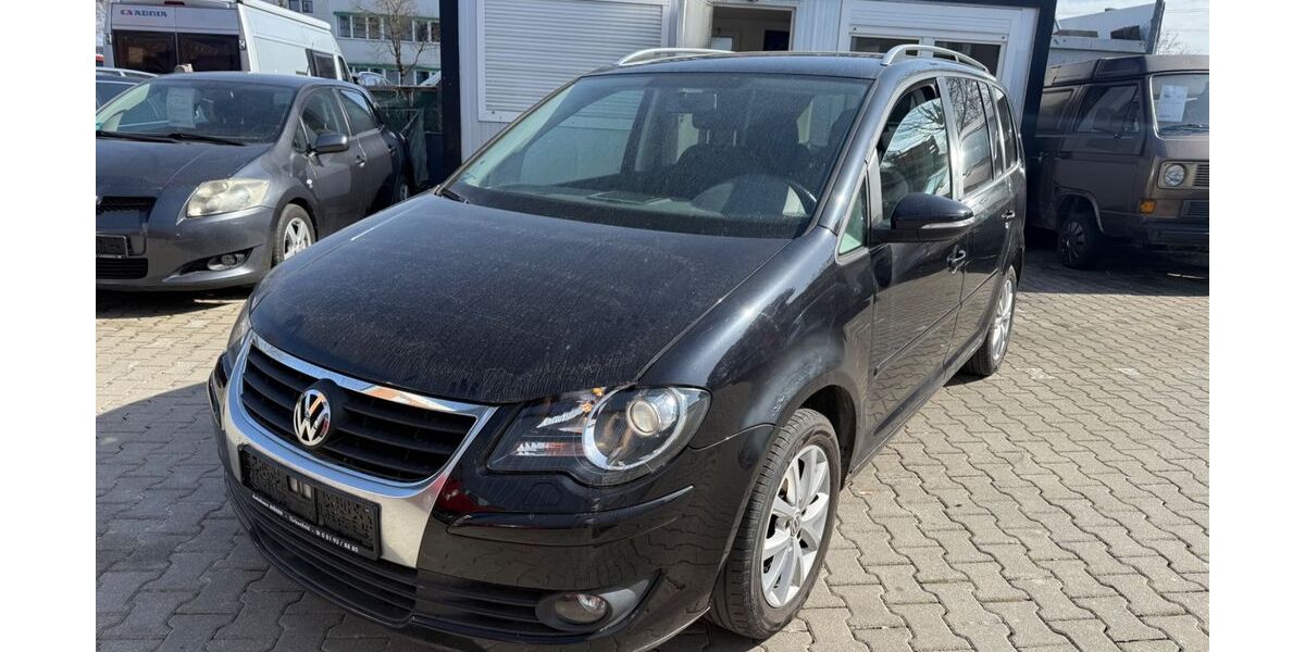 VW Touran 249.300 km 2.490 &euro; München 81243