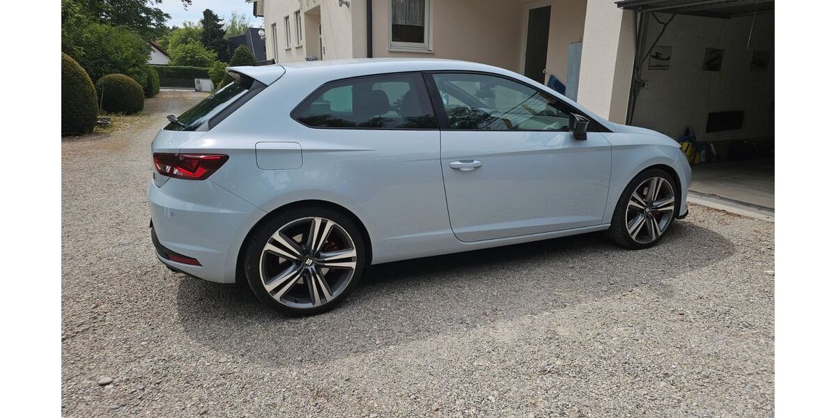 Seat Leon 122.000 km 13.300 &euro; Emmering 82275