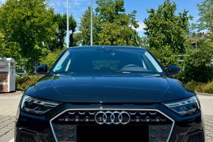 Audi A1 17.000 km 22.600 &euro; München 80997