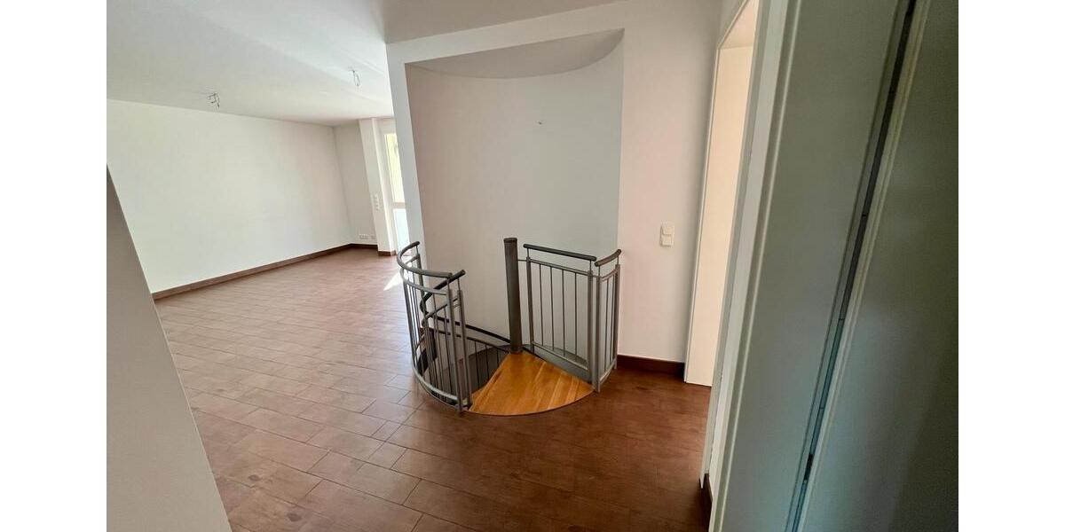 Erdgeschoßwohnung München Moosach - 3.5 Zimmer, 71 m&sup2;, 640.000&euro; | Angebot:25414264